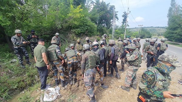 IED recovered, major tragedy averted in J&K's Pulwama