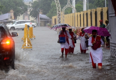 Student, Two Others Killed as Heavy Rains Lash Assam, Cause Flooding; Red Alert Issued for 10 Districts