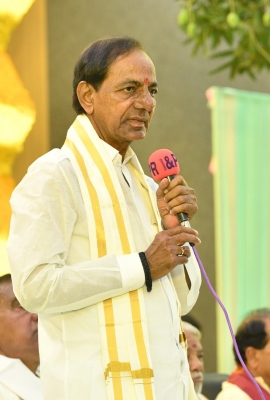 KCR'S Condition Stable, Daughter Kavitha Visits Hospital
