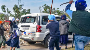 Punjab: Police Officer Injured in Clash with Protesters Seeking Release of Prisoners