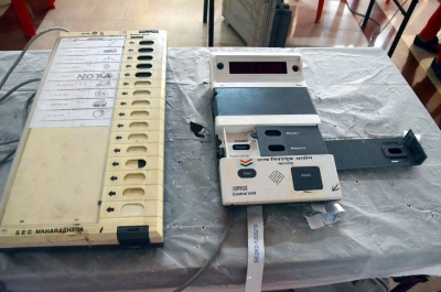 EVM Glitches Delay Voting in Gujarat BJP Chief's Seat Navsari