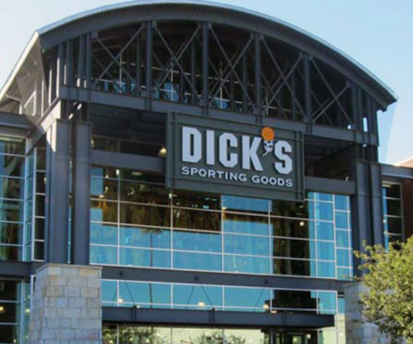 a dick's sporting goods store front is shown