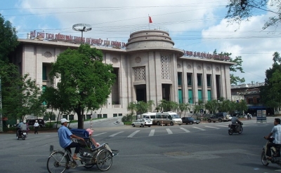 Vietnam's Central Bank to Adjust Policy Rates in Line with Global Markets