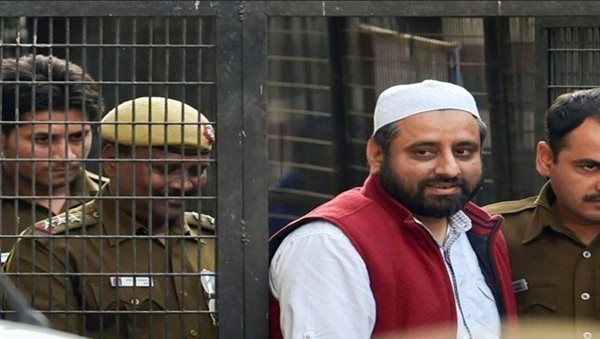 Delhi ACB seeks AAP MLA Amanatullah's removal as Waqf Board chairman