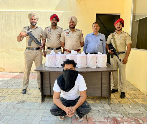 Punjab Police Bust Trans-border Smuggling Ring; 15 KG Heroin Seized
