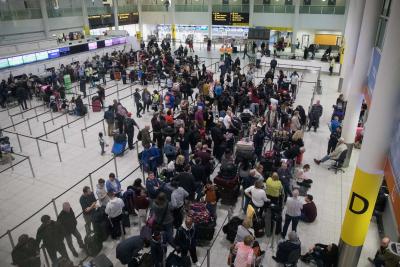 Flights Cancelled at London's Gatwick Airport Due to ATC Staff Shortage