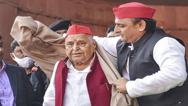 UP Elections 2022: Mulayam campaigns for Akhilesh in Mainpuri