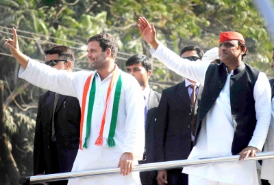 In a First, Akhilesh Supports Rahul