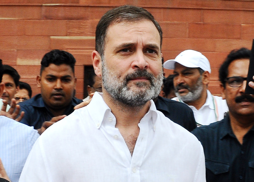 Rahul Appears in Sultanpur Court, Gets Bail in Defamation Case