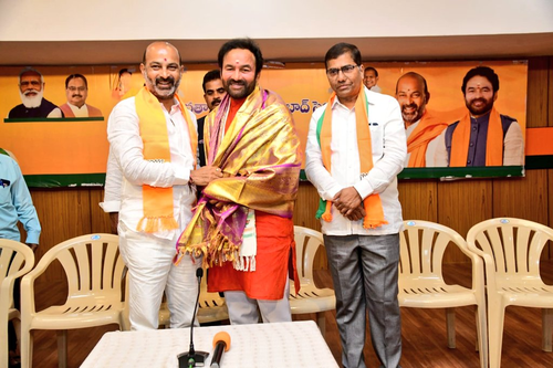 Kishan Reddy, Bandi Sanjay Come Together in a Show of Unity