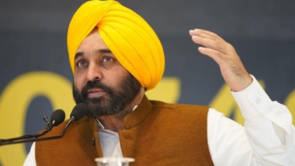 Here's my WhatsApp number: Punjab CM launches anti-corruption helpline 