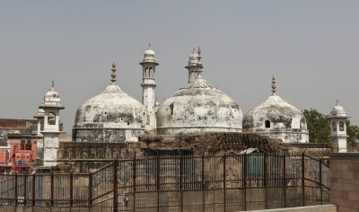 Varanasi's Gyanvapi Mosque: SC Allows Cleaning of 'wazukhana'