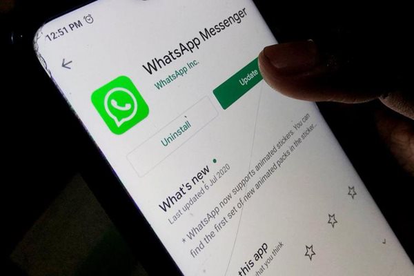 India Tells WhatsApp to Roll Back Privacy Policy, Firm Defends It 