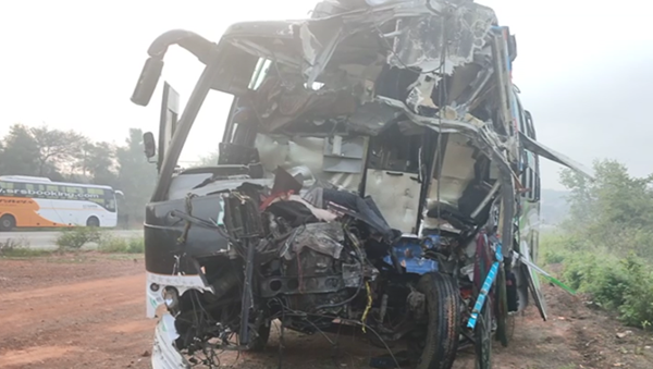 8 killed, 25 injured in Karnataka road accident 