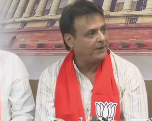 Gujarat Cong MLA Chavda Resigns, May Join BJP