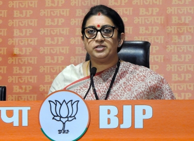 Thanks Congress for Accepting 'can't Defeat Modi Alone': Smriti Irani on Oppn Meet