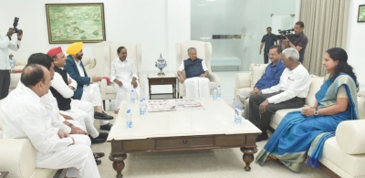 KCR Holds Breakfast Meeting with CMS of Three States