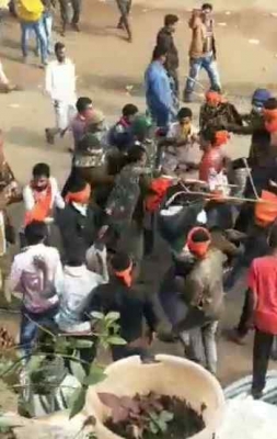 4 hurt as Cong, BJP workers clash in MP's Chhindwara dist