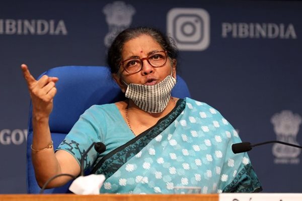 Govt Closely Monitoring Rate Cut Transmission by Banks: Sitharaman