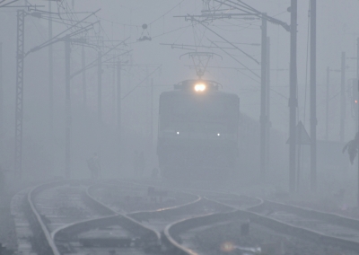 Cold and Dense Fog Hits Road, Rail & Air Traffic Movement