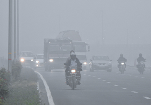 Delhi Records Min Temp of 6.8 Degrees, Air Quality 'very Poor'