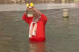 Modi takes holy dip in Ganga before inaugurating Kashi Vishwanath Corridor