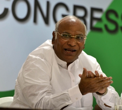 Congress questions govt stakes in Vodafone