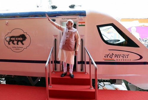 PM to Flag off Two Vande Bharat Express Trains in UP Today