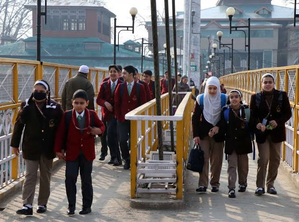 Schools Reopen in Kashmir after 3-month Winter Break
