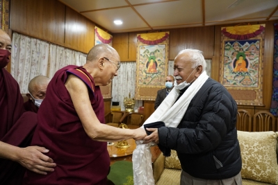 RSS Chief Mohan Bhagwat meets Dalai Lama in Mcleodganj 