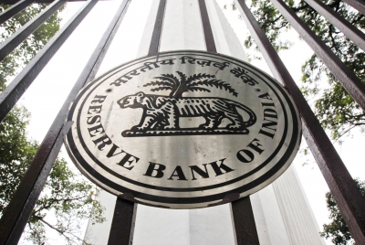 RBI Governor Asks Banks to Remain Vigilant amid Adverse Global Scenario