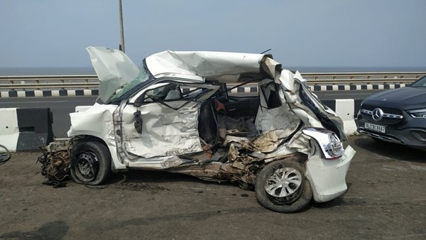 5 killed in 5 vehicles crash on Mumbai's Bandra Worli Sea Link